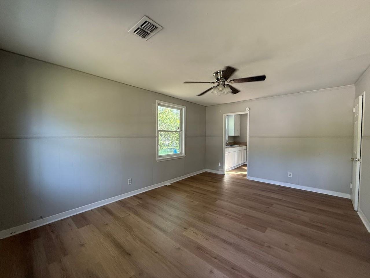2531 Miles St - Photo 6 of 22