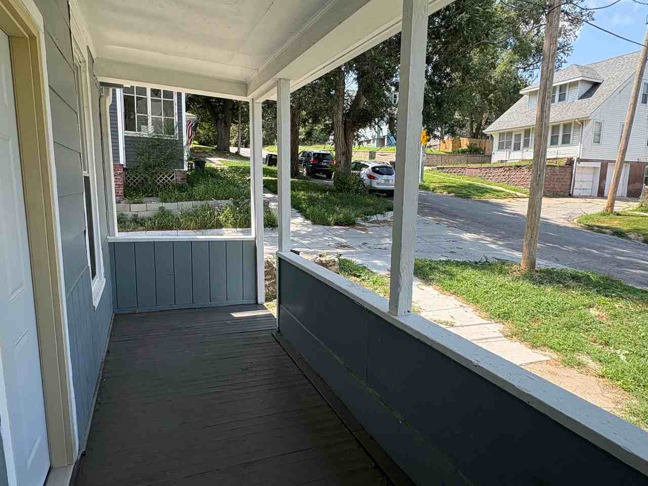 1411 Center St - Photo 3 of 15