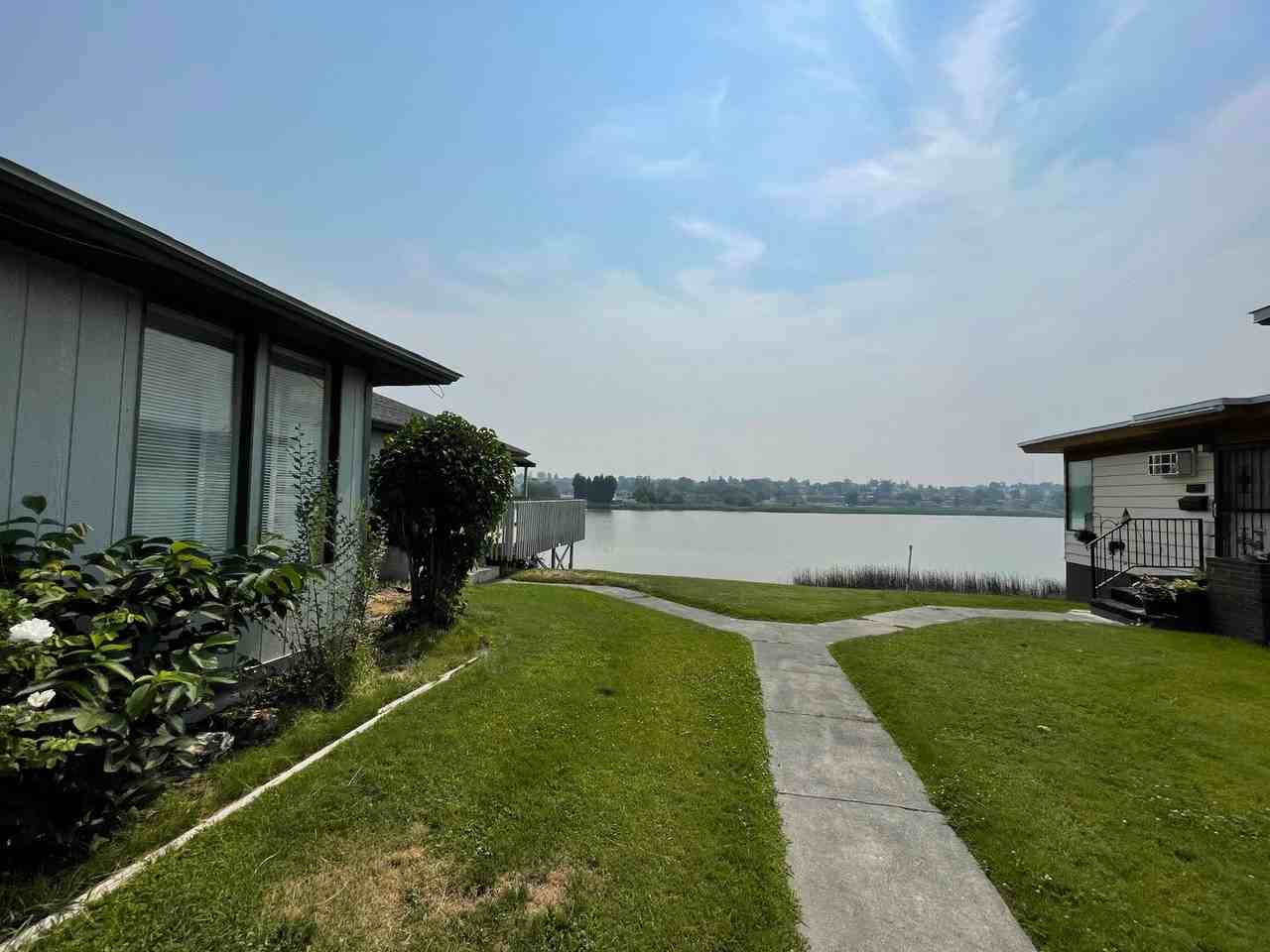 1019 W Lakeside Dr - Photo 4 of 20