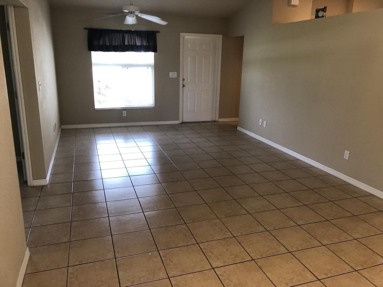4537 Sw 10th Ave - Photo 7 of 23