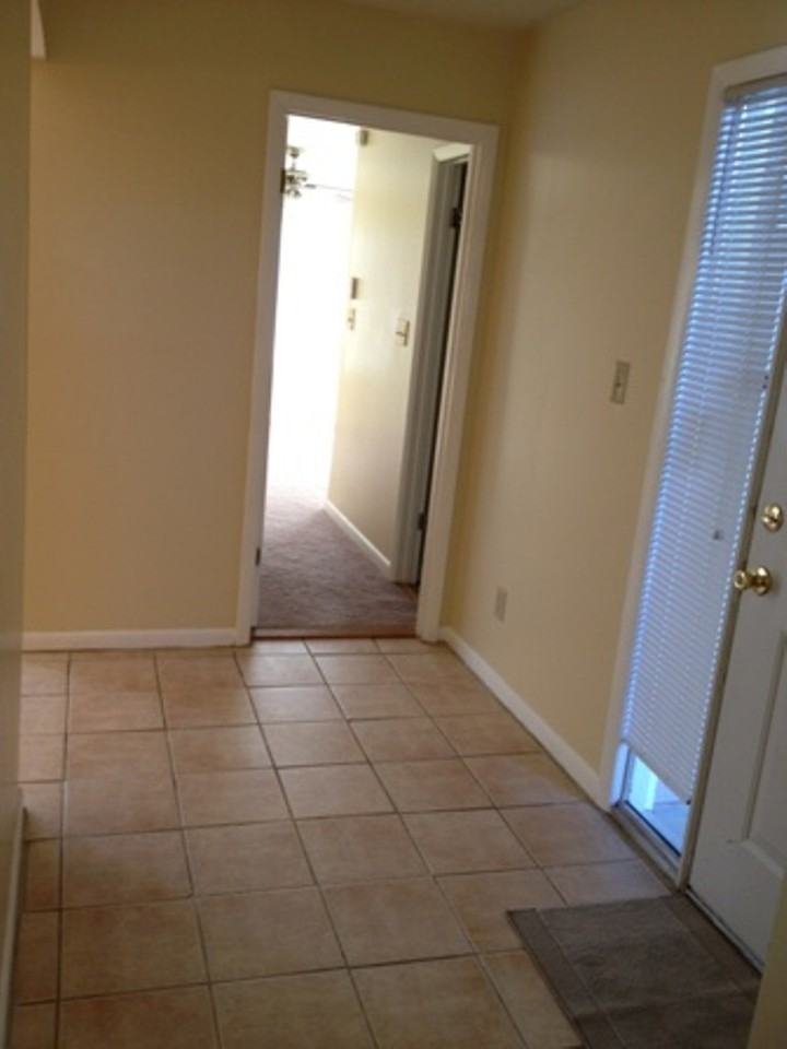 671 Bartons Landing Pl - Photo 2 of 12