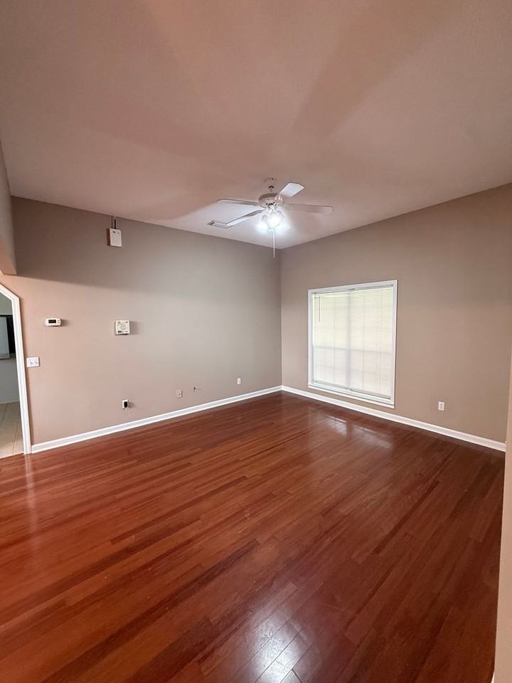 53 Michael Ln - Photo 2 of 36