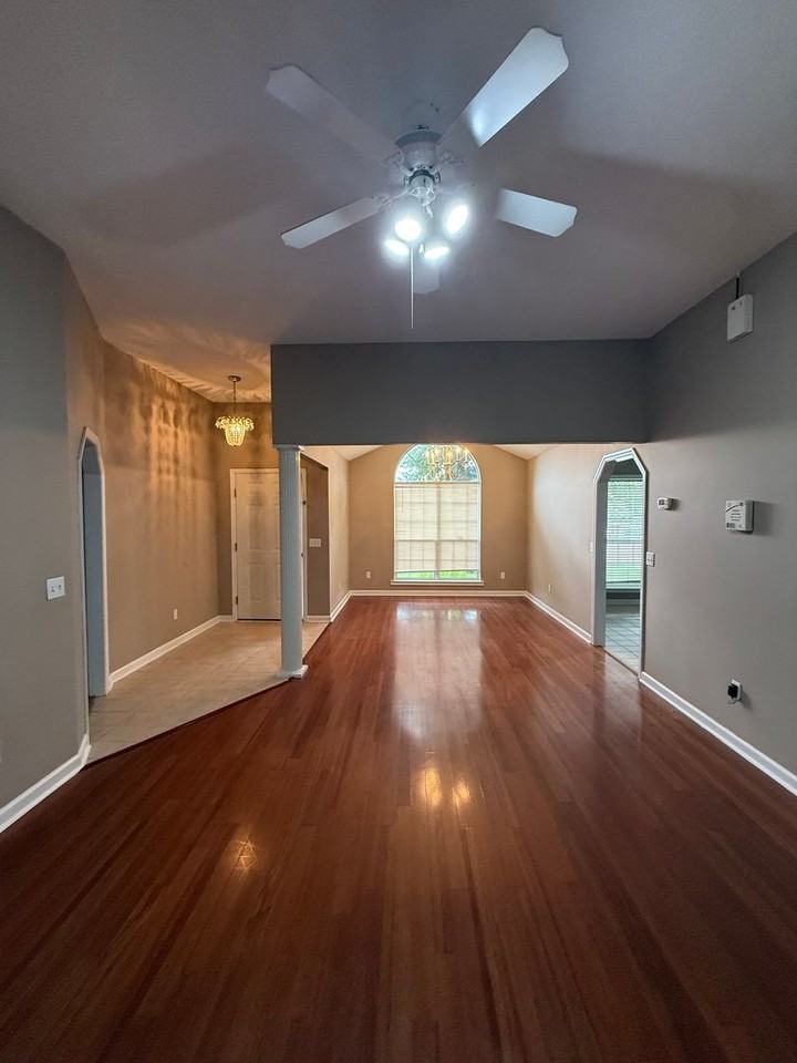 53 Michael Ln - Photo 3 of 36