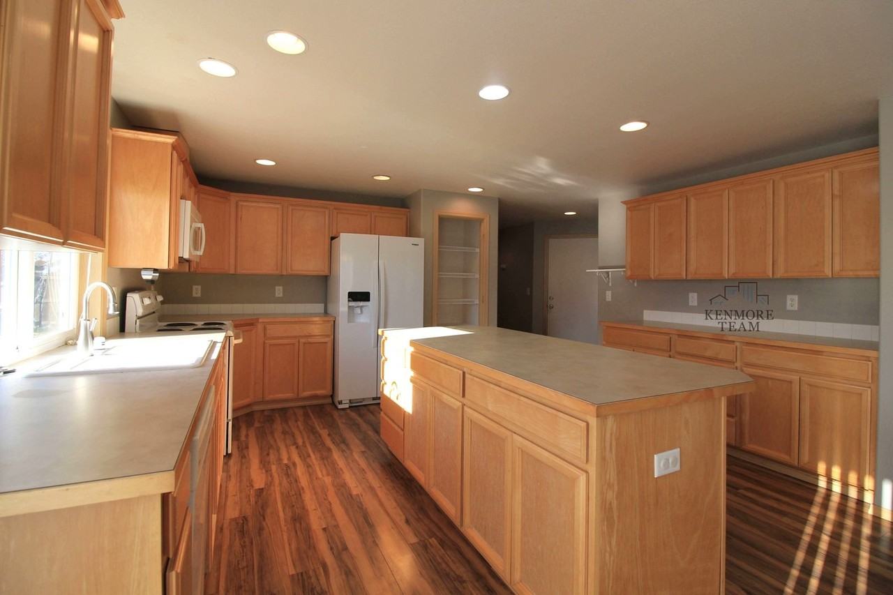 4414 Moline Ln - Photo 2 of 12