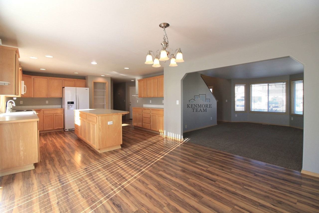 4414 Moline Ln - Photo 3 of 12