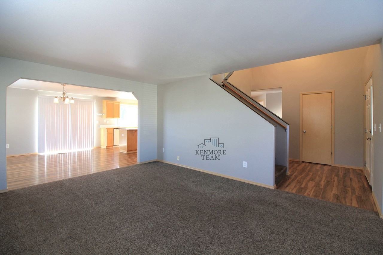 4414 Moline Ln - Photo 4 of 12