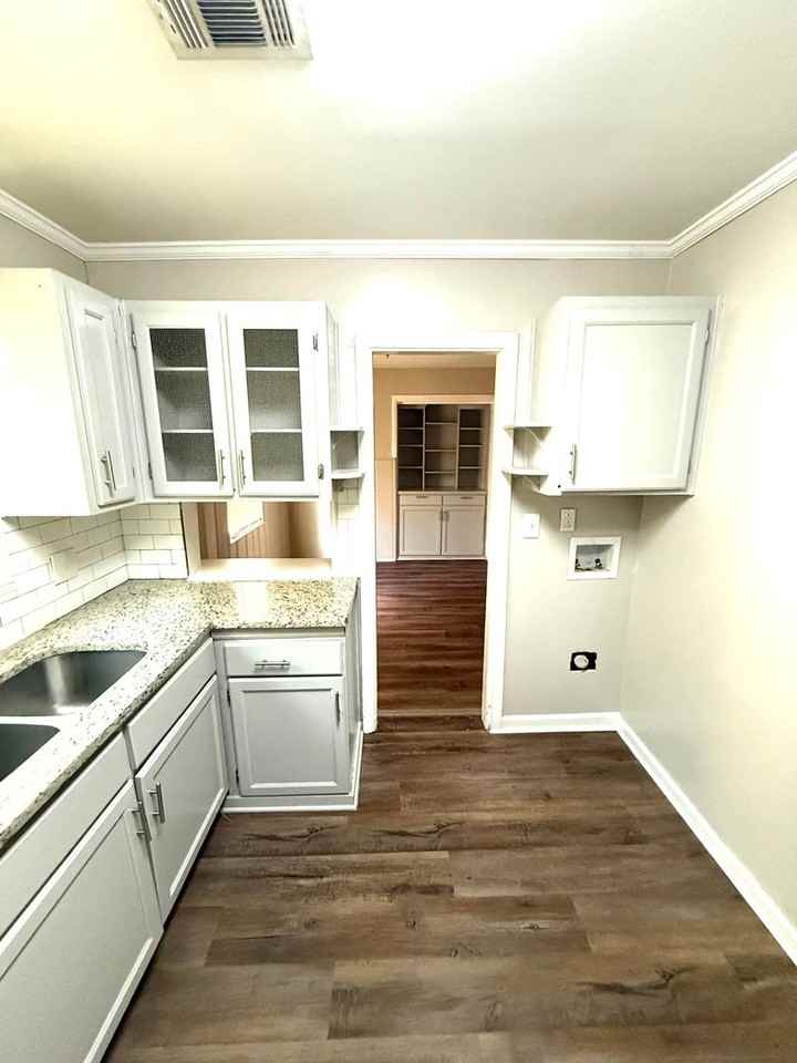 1205 Cottondale Rd - Photo 5 of 11