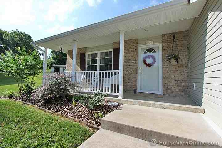 1936 Emily Ct - Photo 3 of 25