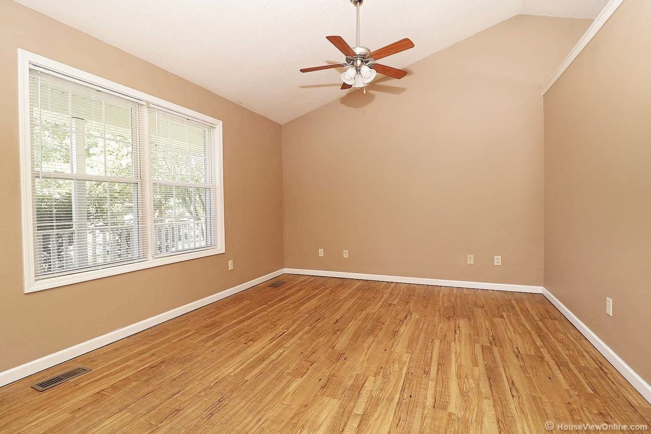 1936 Emily Ct - Photo 5 of 25