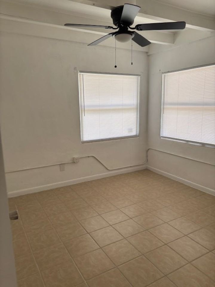 1406 Nylic St - Photo 2 of 11