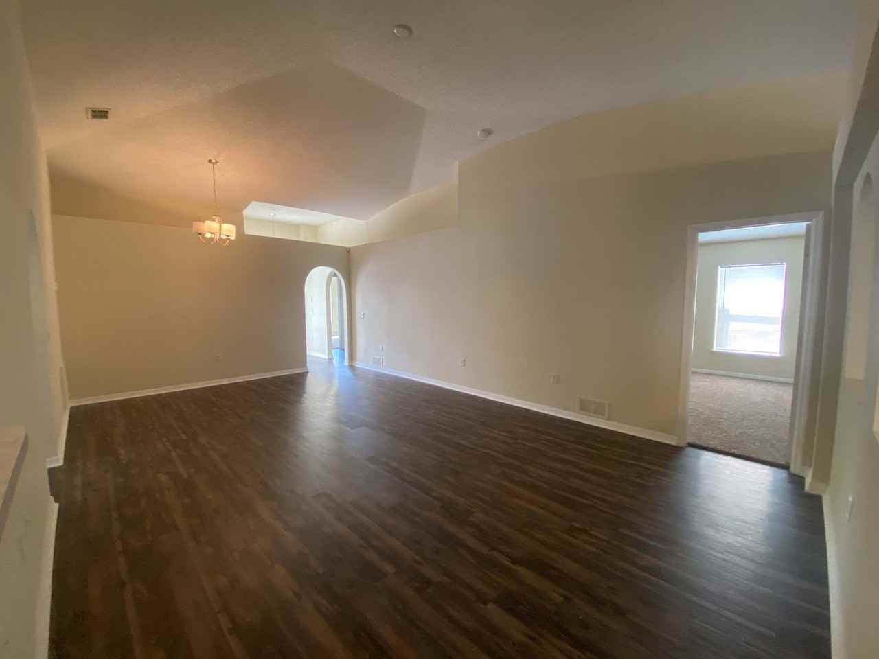 7327 High Bluff Rd N - Photo 4 of 10
