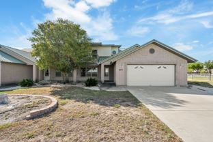 854 Lago Vista Dr - Photo 1 of 1