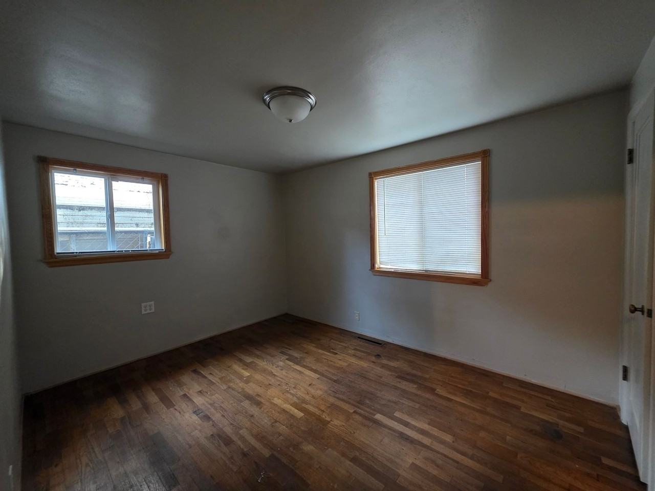 2275 Arthur Ct - Photo 2 of 7