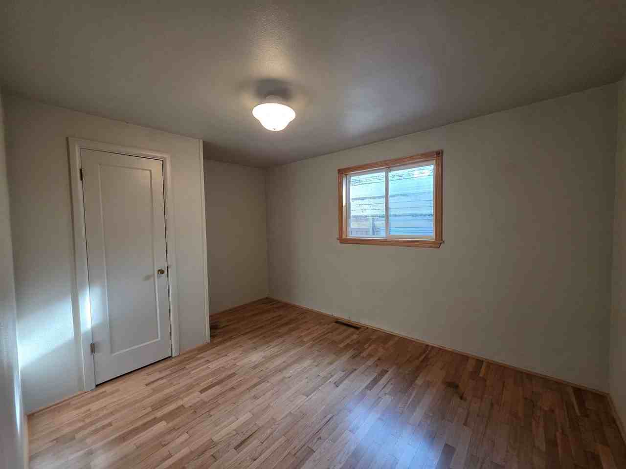 2275 Arthur Ct - Photo 3 of 7