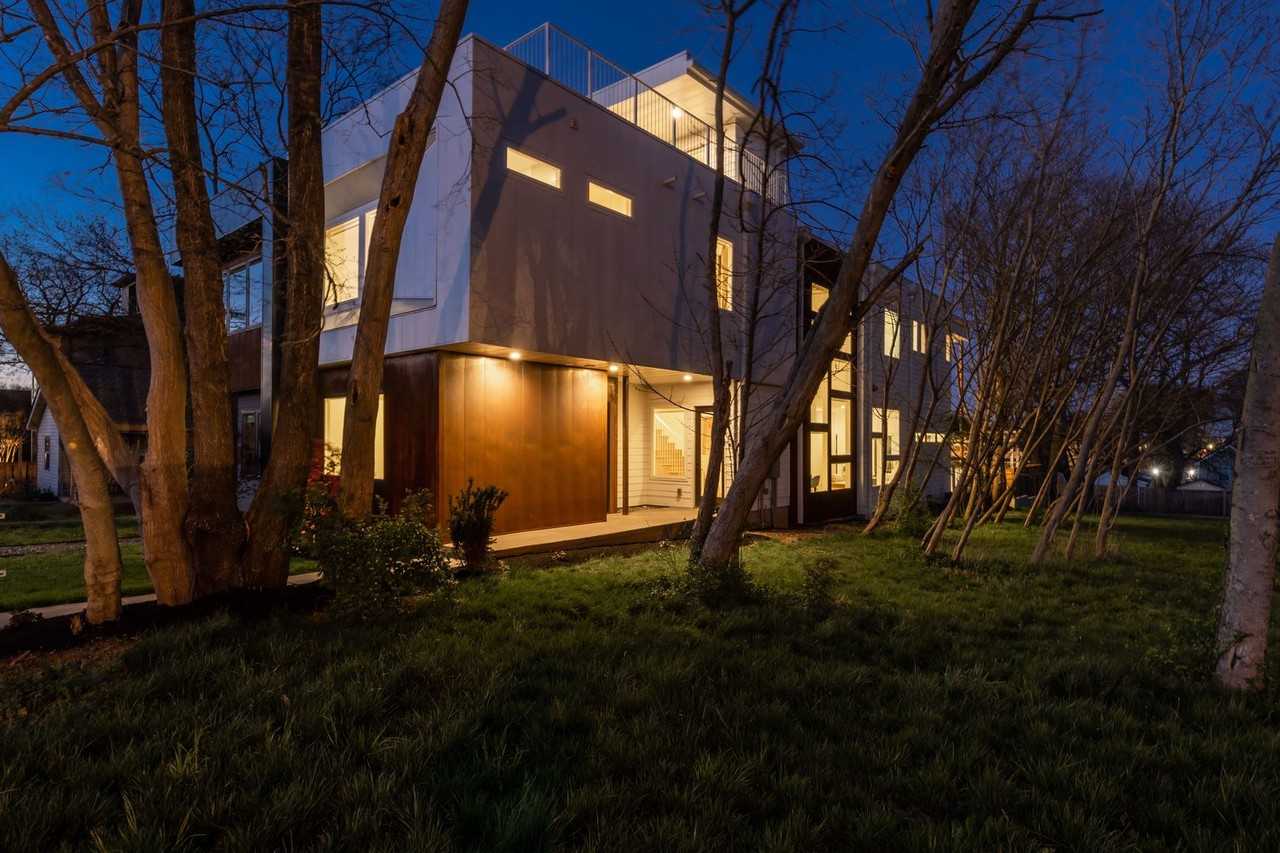 1610 6th Ave N - Photo 2 of 30