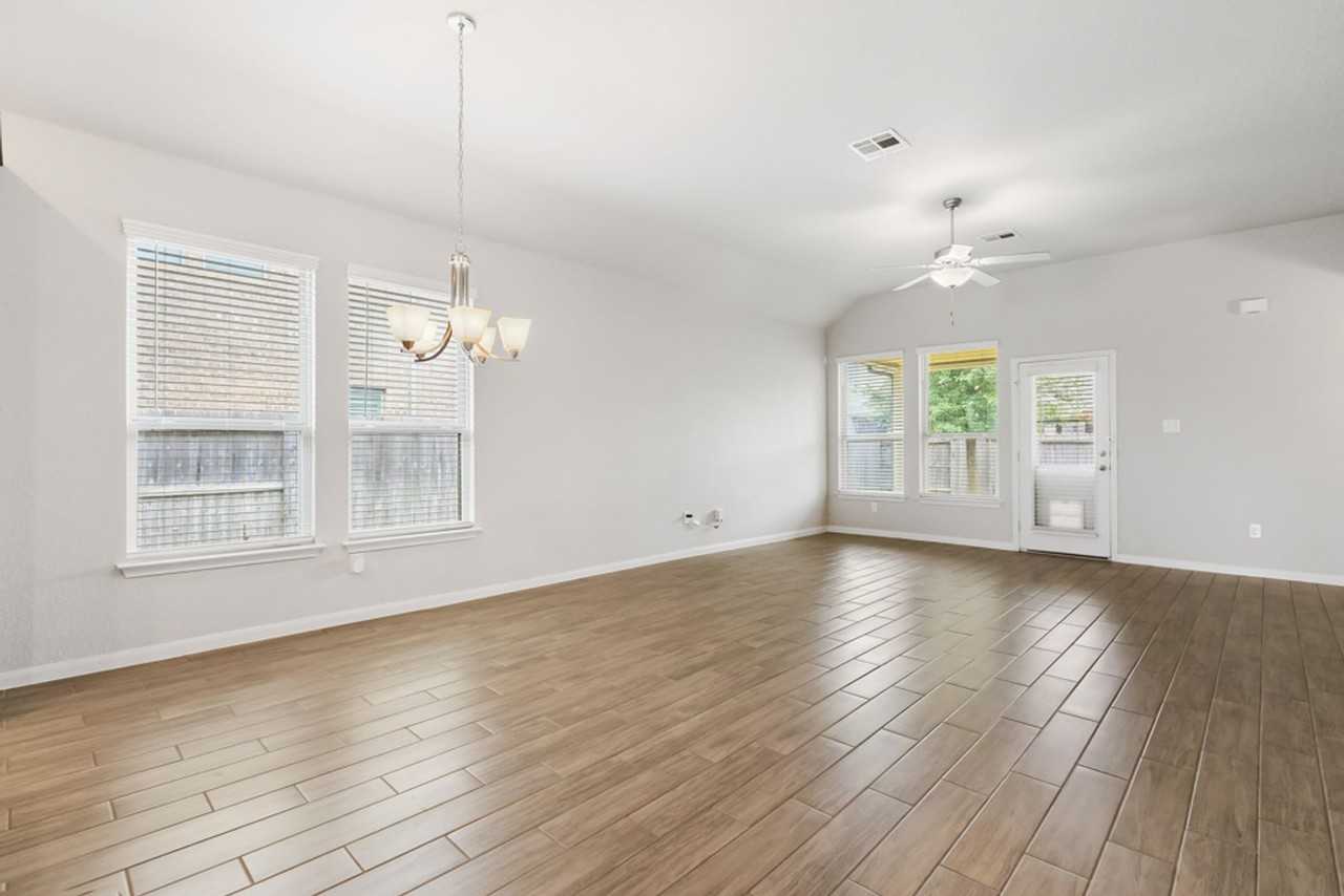 2033 Market Trl - Photo 6 of 26