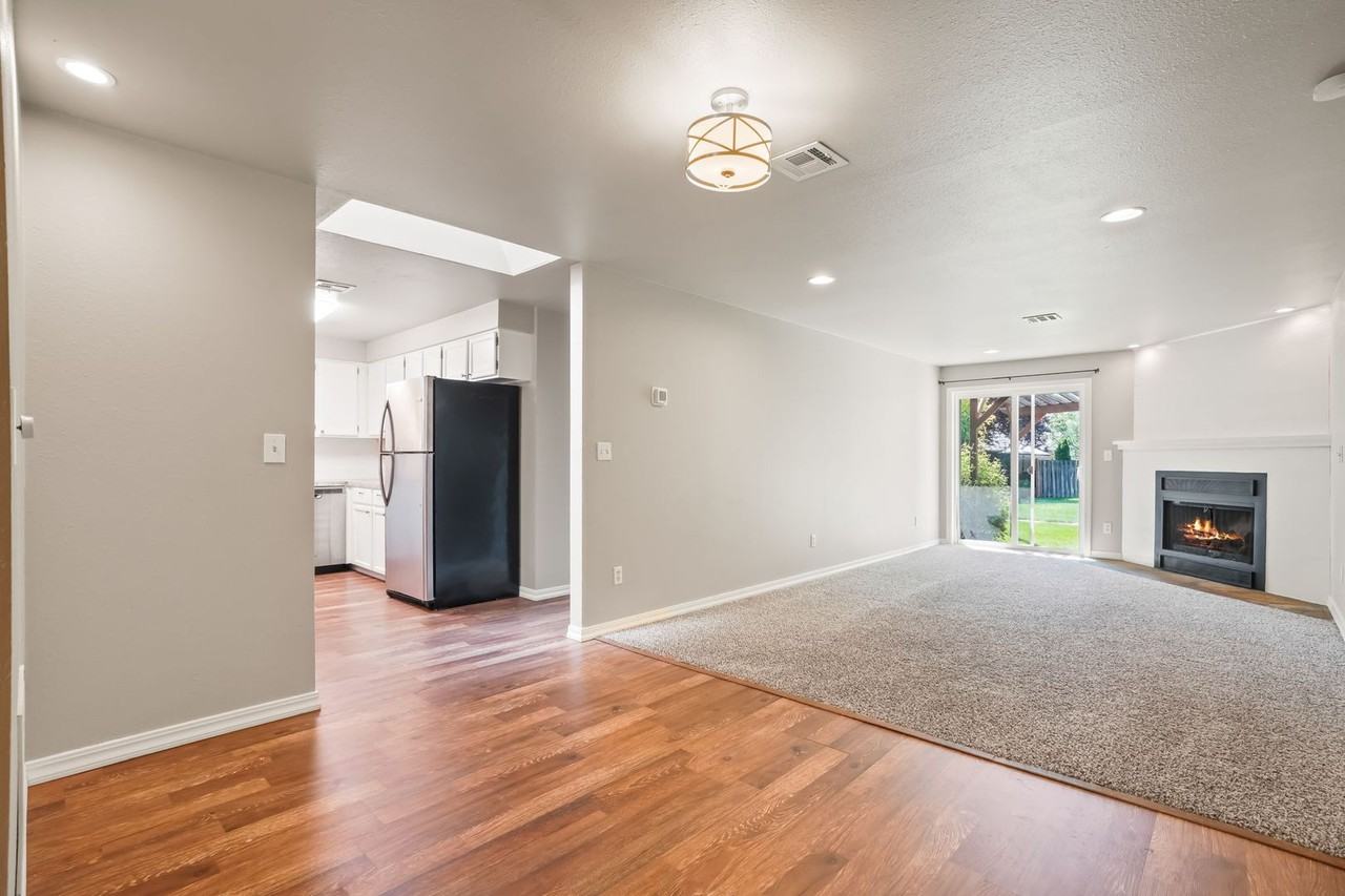 973 E Congress St #1 - Photo 4 of 19