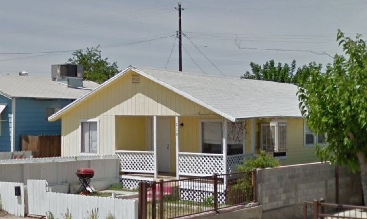 218 F St - Photo 4 of 4