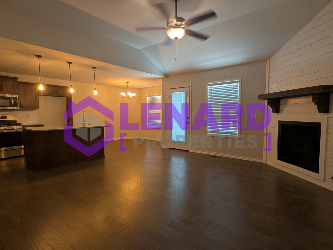 660 N Montego St - Photo 3 of 14