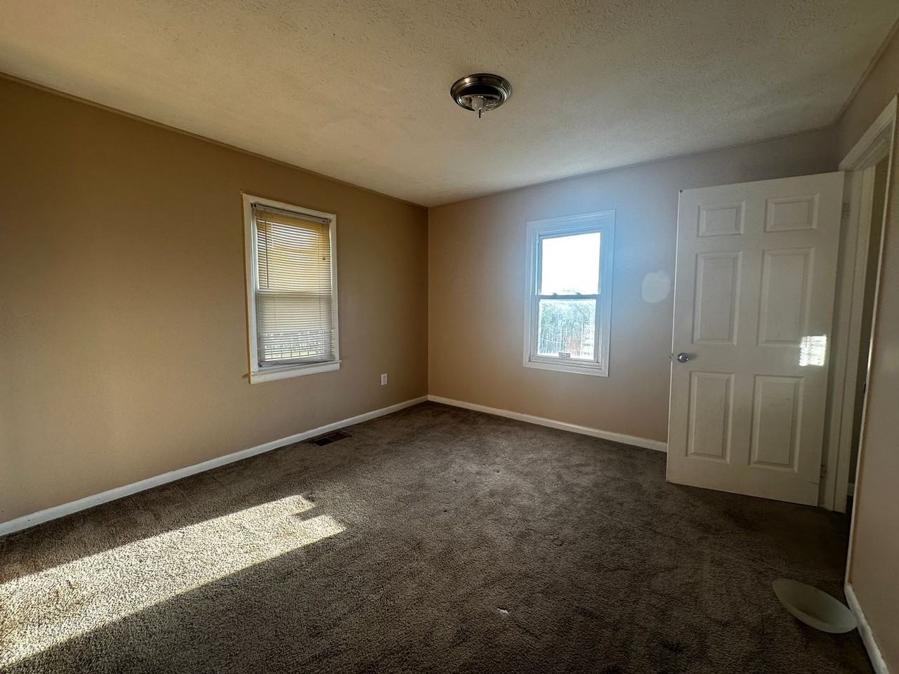 2821 Jefferson Diamond Rd - Photo 5 of 8