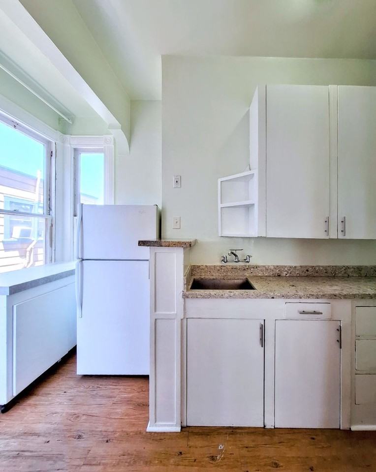 30 S 8th St #5 - Photo 2 of 16