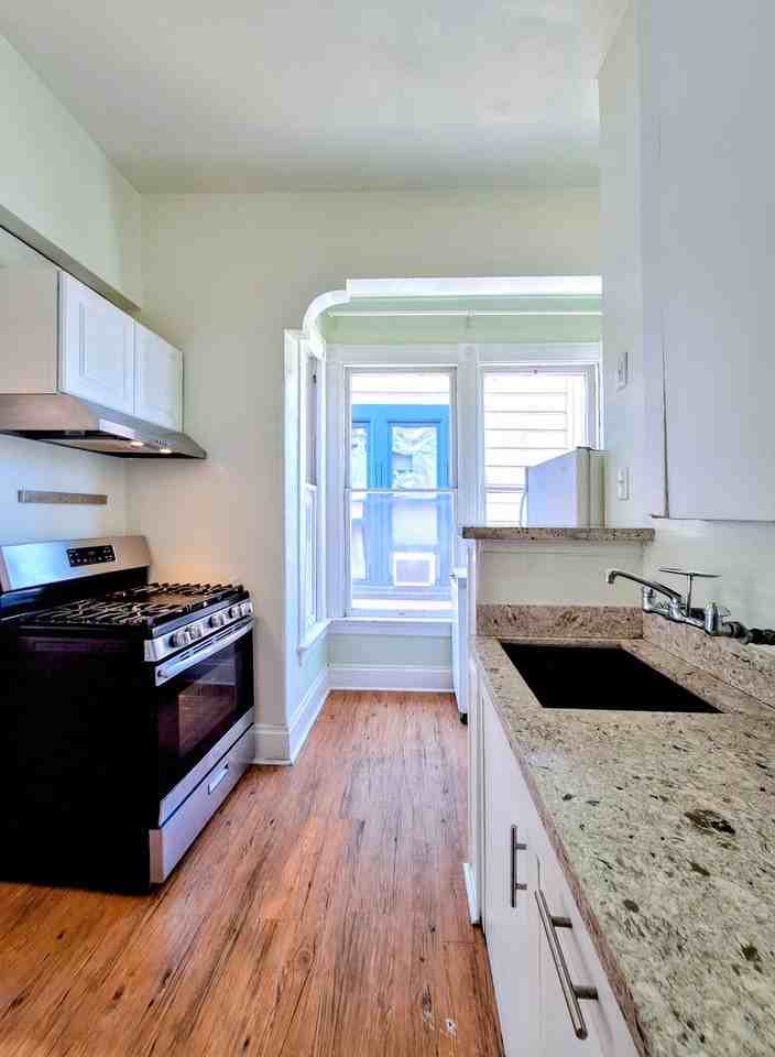 30 S 8th St #5 - Photo 3 of 16