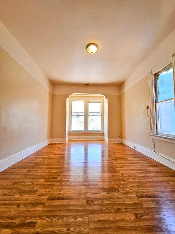 30 S 8th St #5 - Photo 4 of 16