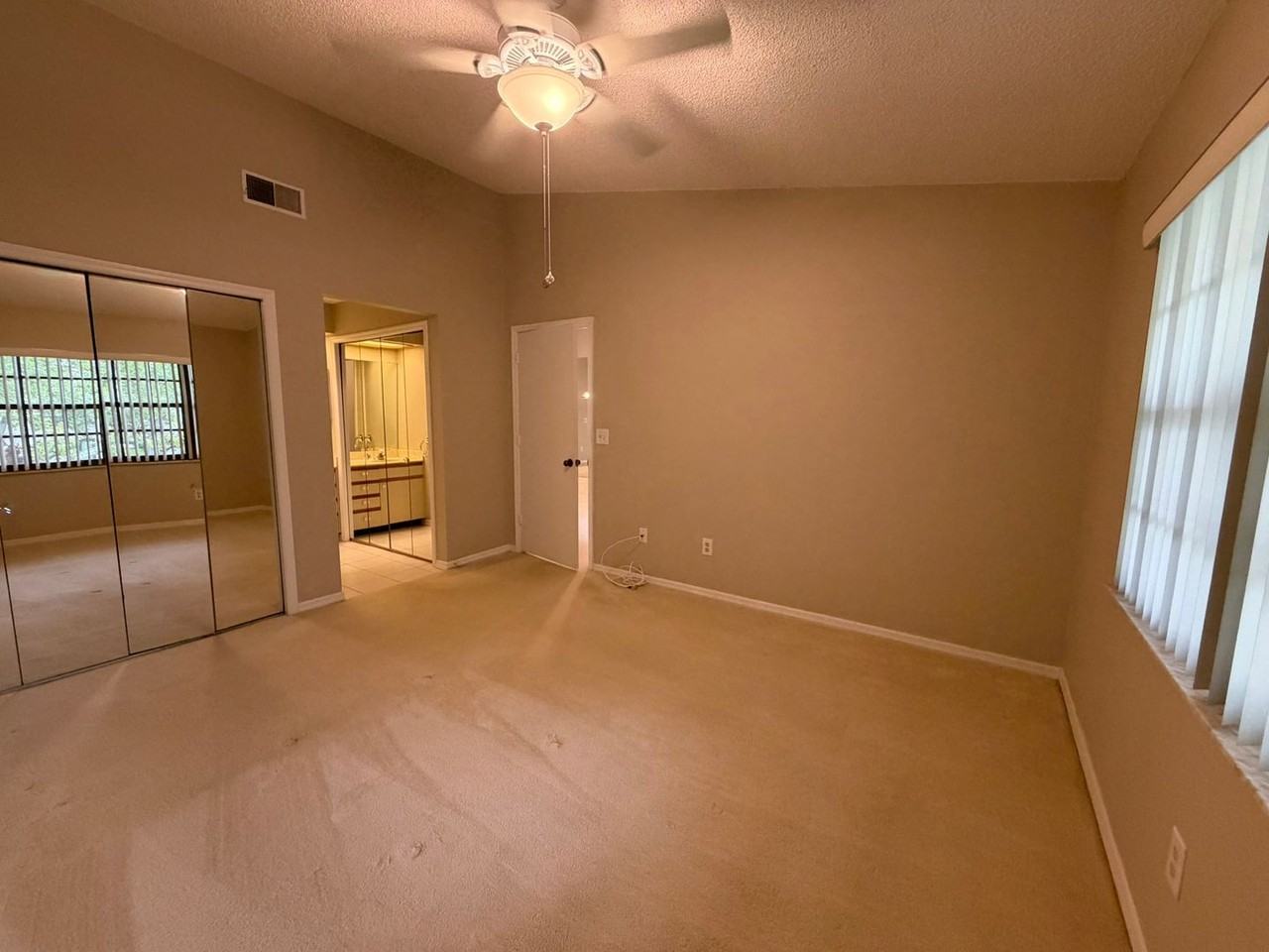 2150 Elm St - Photo 7 of 18