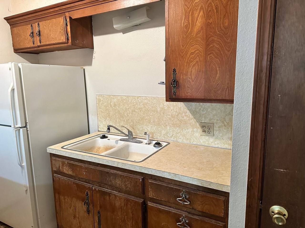 1219 Monnett Ave - Photo 4 of 8