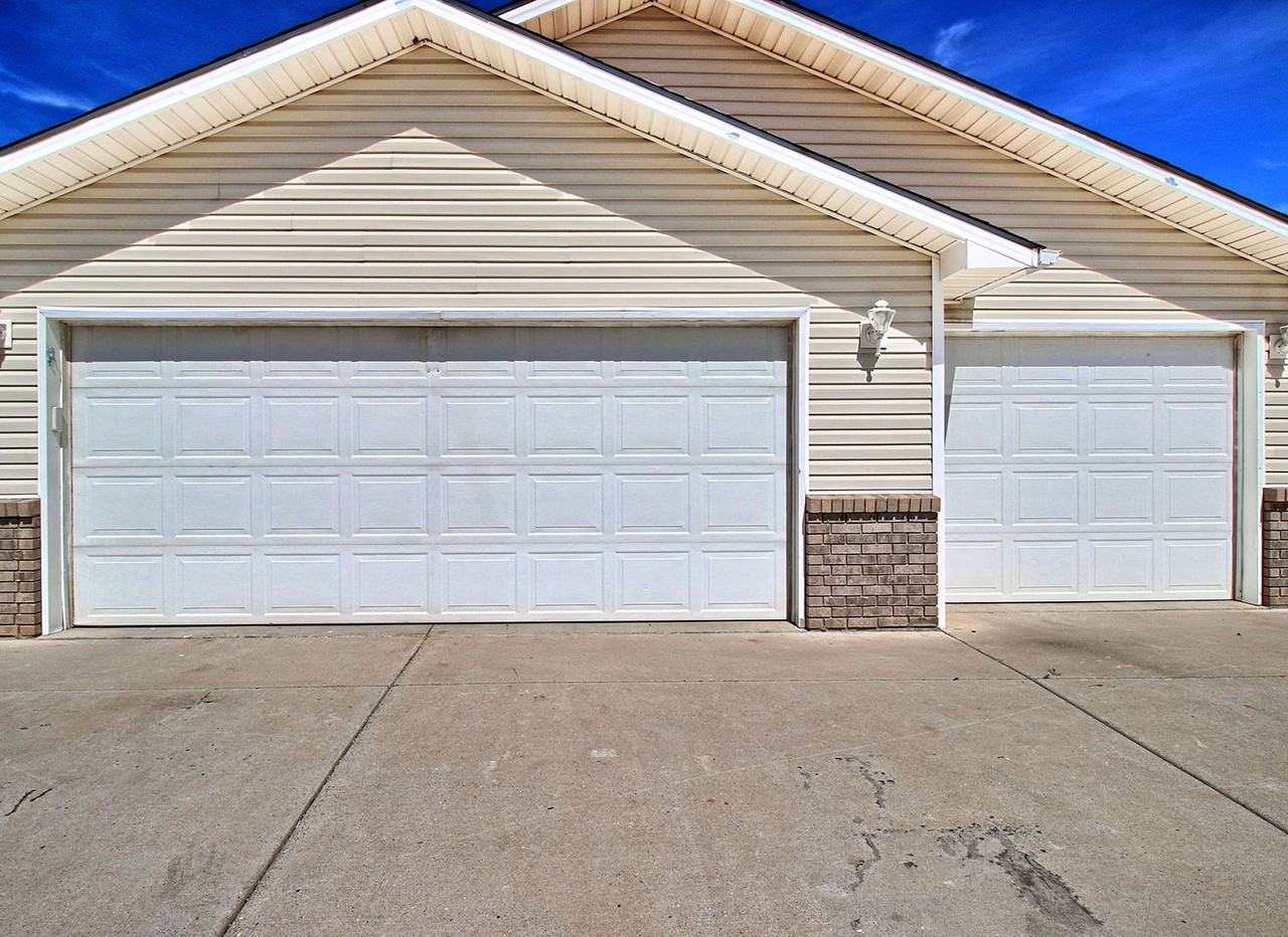 850 Henry Cir - Photo 5 of 28