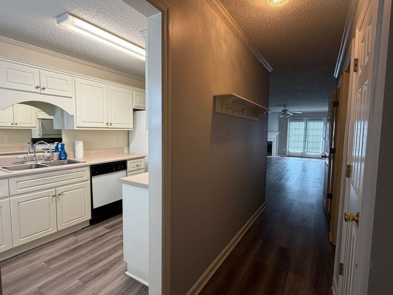 4420 Misty Cove Ct - Photo 2 of 18