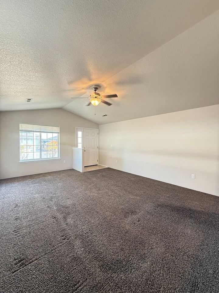 8276 Kestrel Way - Photo 3 of 18