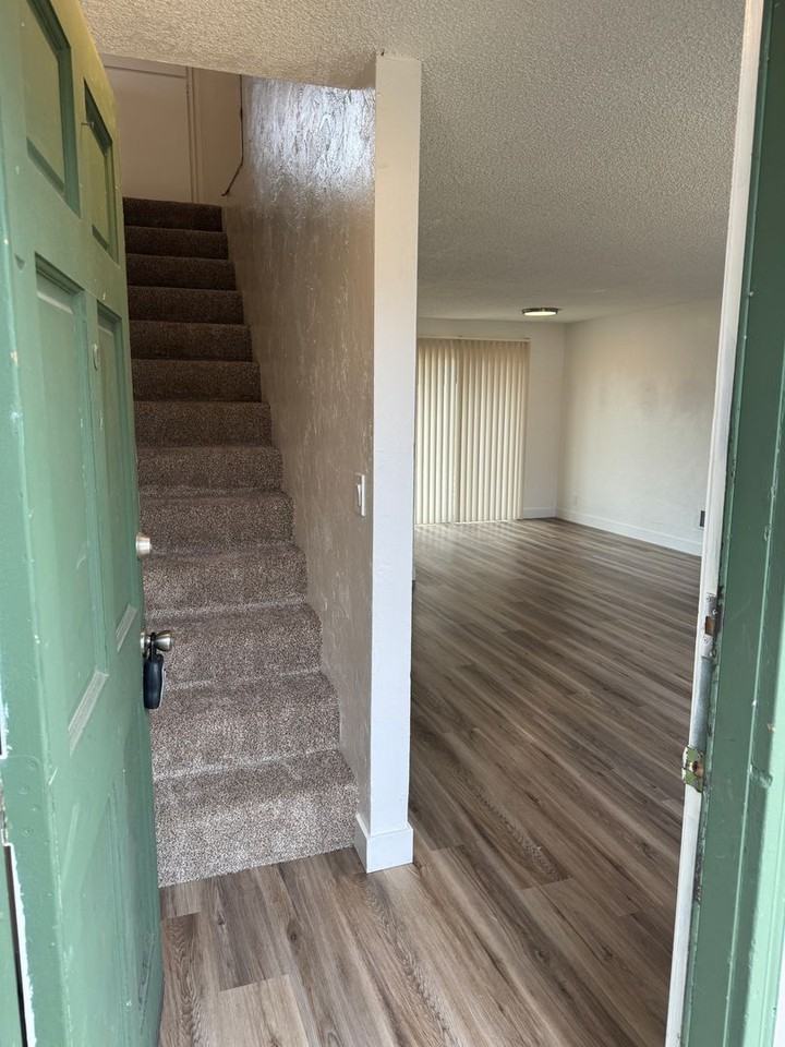 4095 Southway Loop - Photo 2 of 28