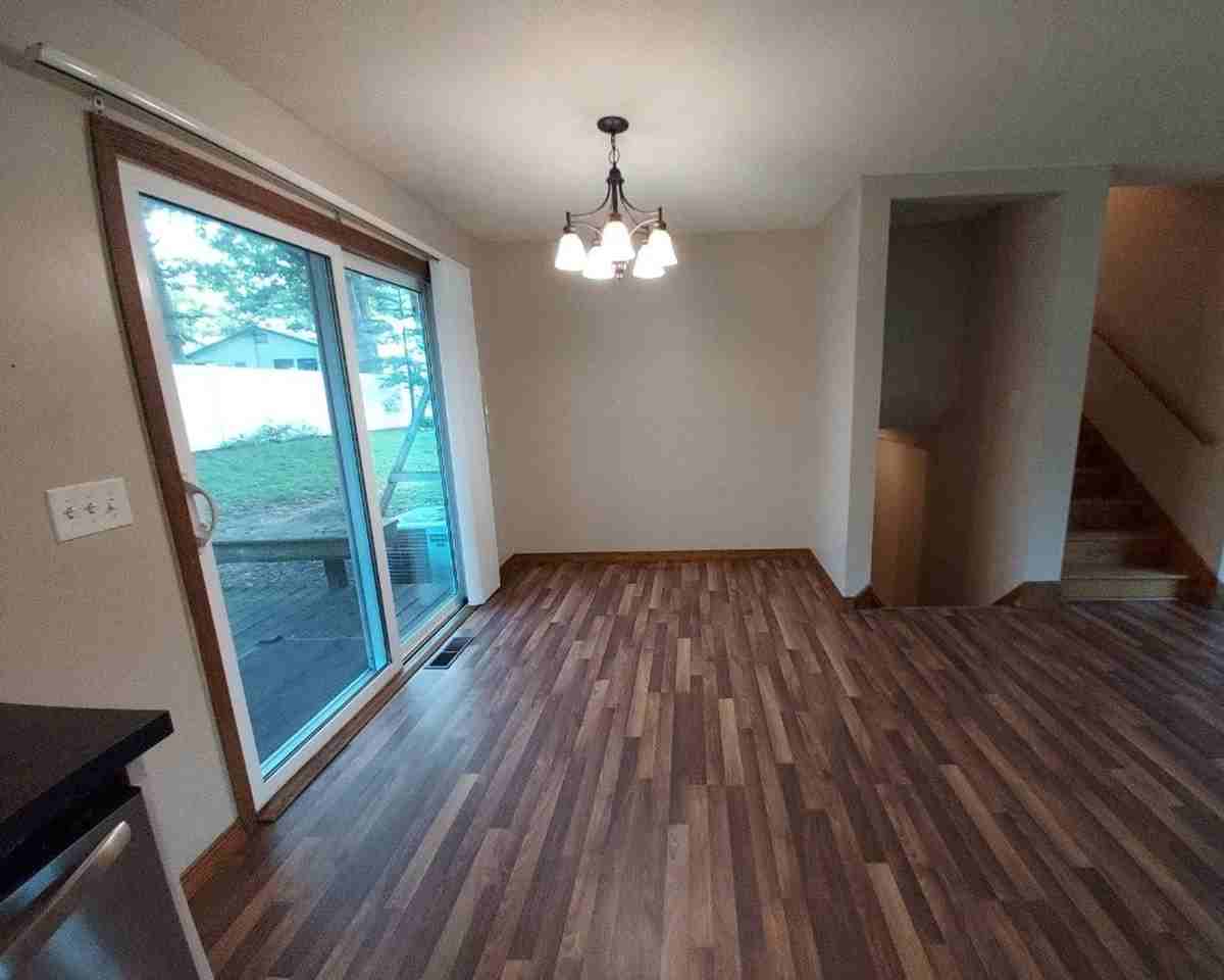1353 State St - Photo 5 of 18