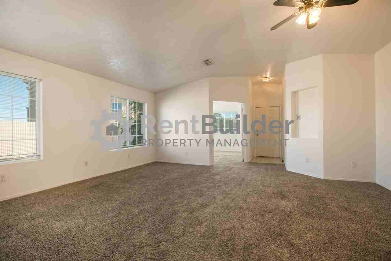 10749 Capricorn Pl Nw - Photo 3 of 29