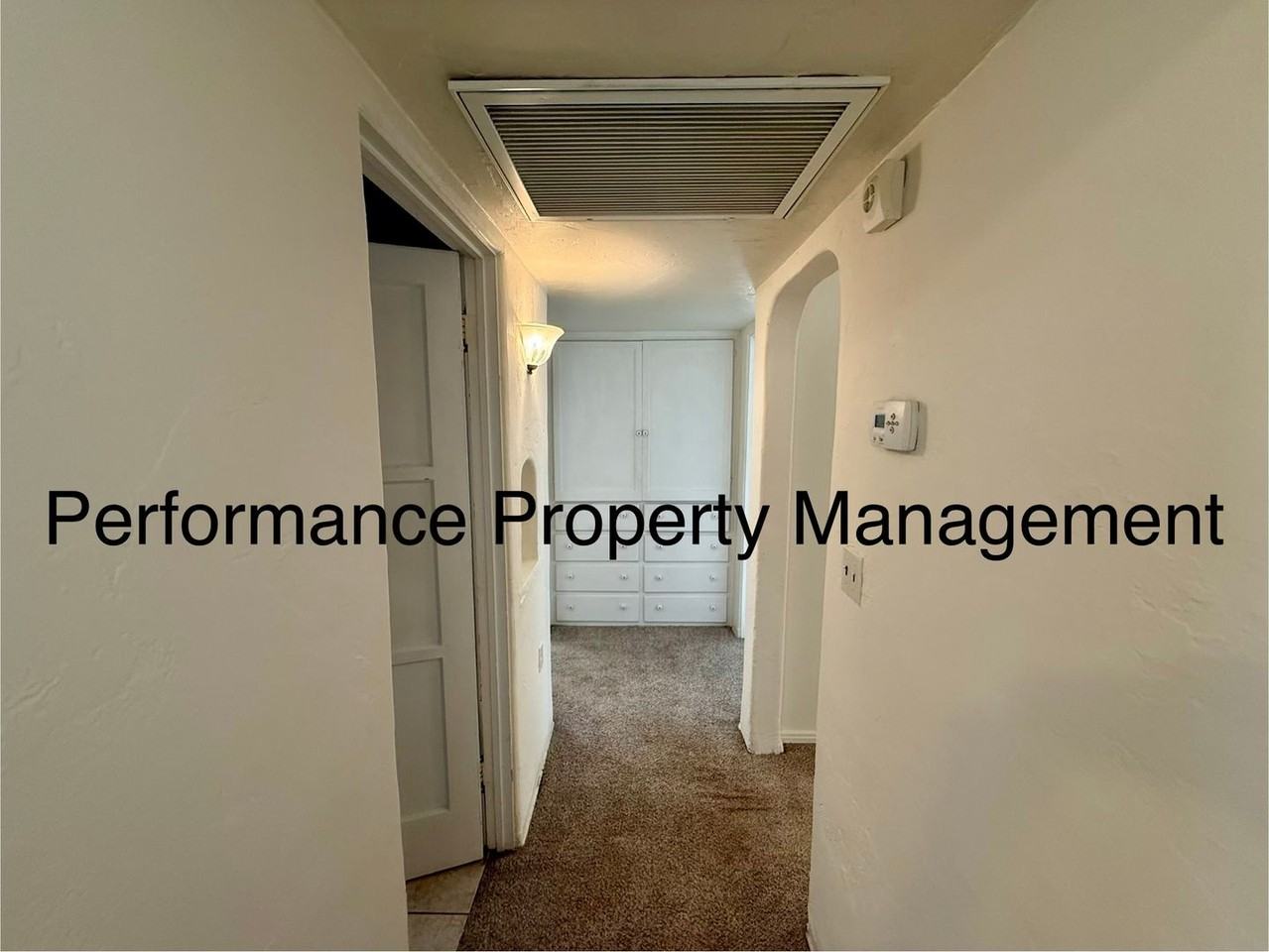 121 Bedford Way - Photo 5 of 14