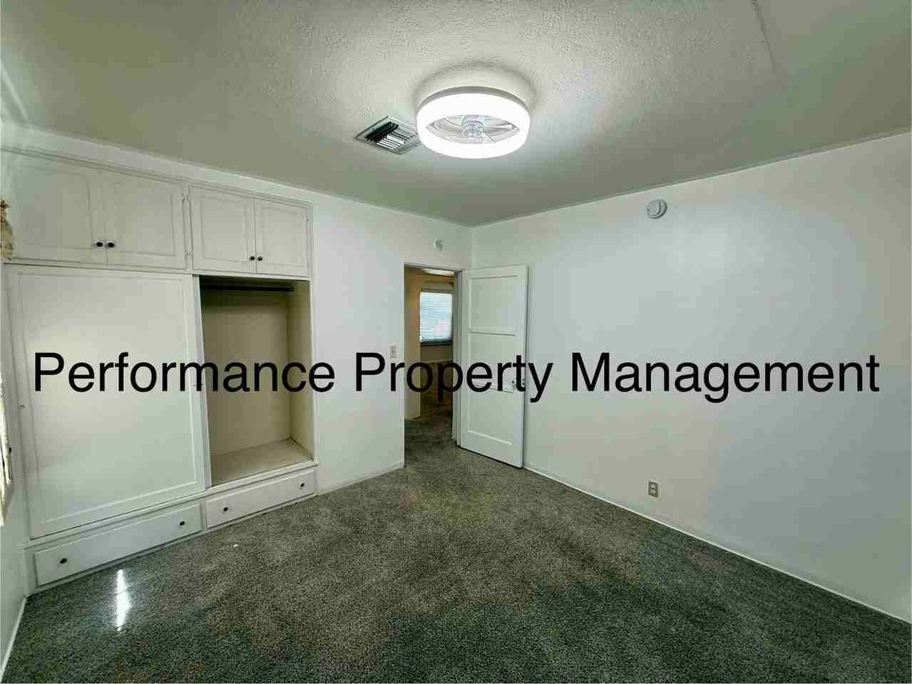 121 Bedford Way - Photo 7 of 14