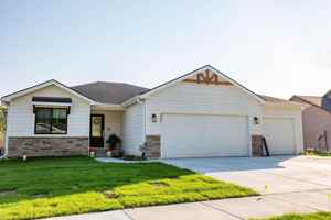 featured image of 4804 Plumthicket Dr