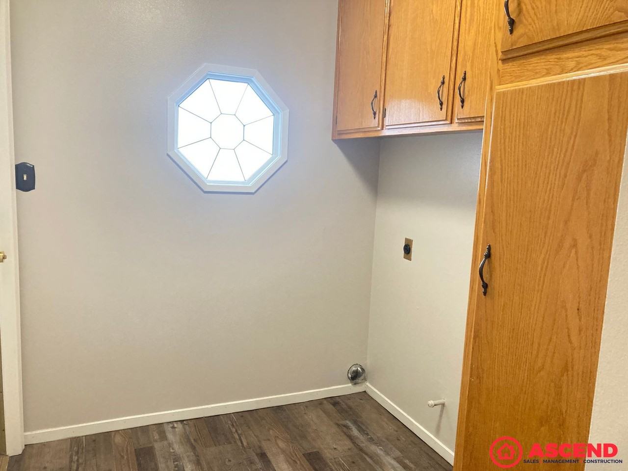 9620 Tumwater Ave - Photo 6 of 10