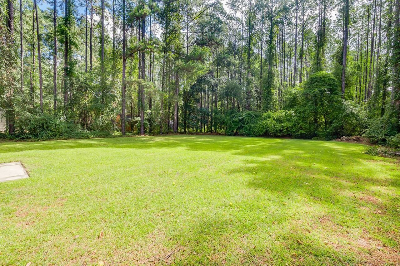 446 Shadowbrook Cir - Photo 4 of 30