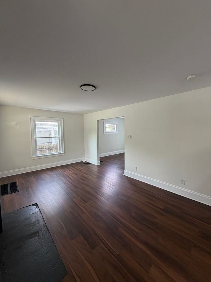 1202 E 20th Ave - Photo 2 of 20