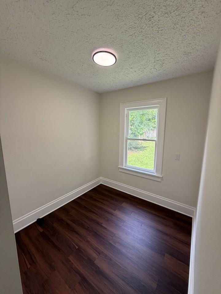 1202 E 20th Ave - Photo 7 of 20