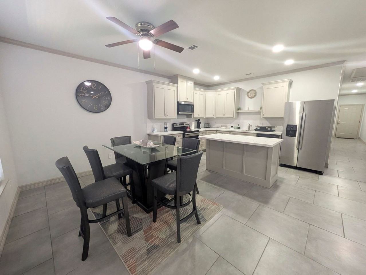 2925 Pecos St - Photo 5 of 22