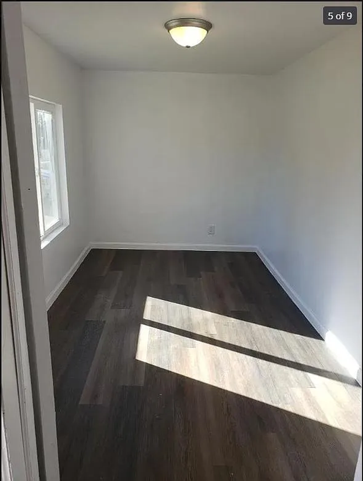 2613 E Cherry St - Photo 2 of 8