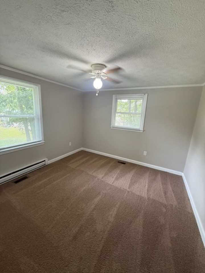 935 Country Place Rd - Photo 7 of 9
