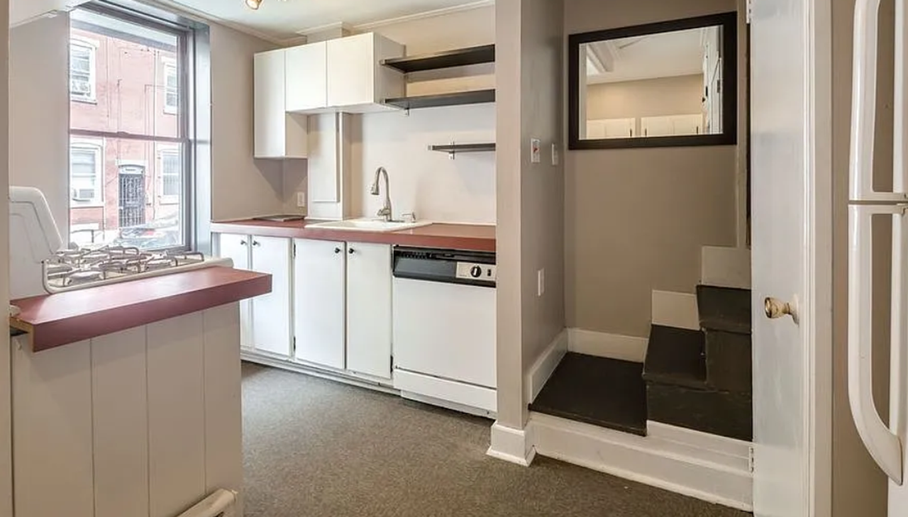 2553 Salmon St - Photo 2 of 16