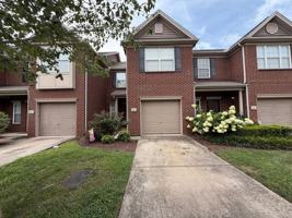 featured image of 8115 Valley Oak Dr