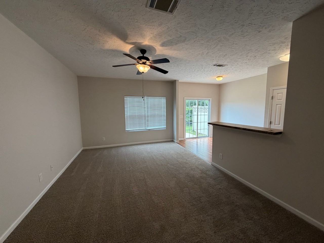 8115 Valley Oak Dr - Photo 6 of 22