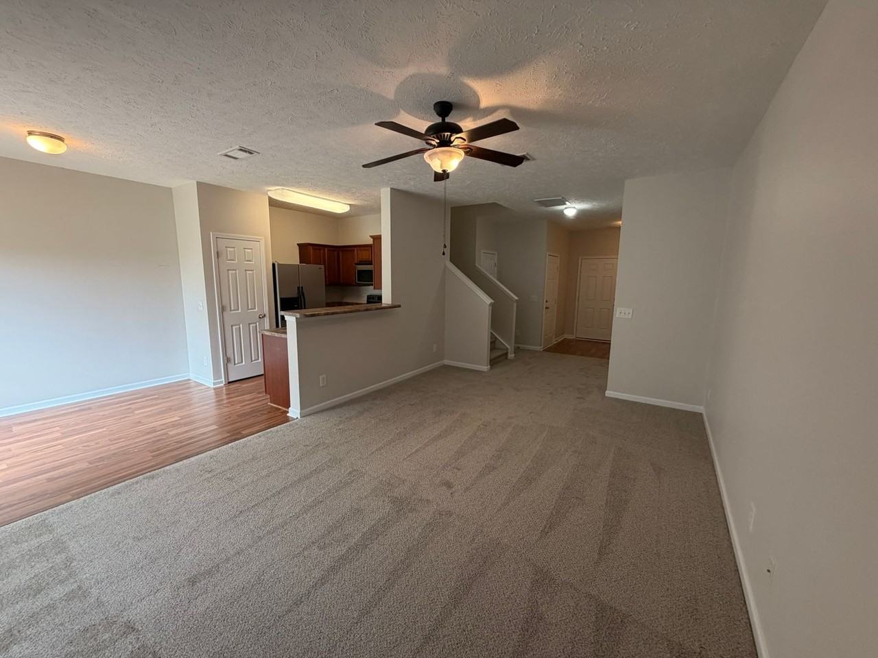 8115 Valley Oak Dr - Photo 7 of 22