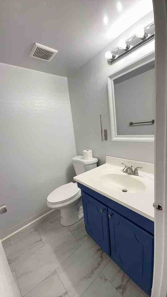 1379 E Tanners Creek Dr - Photo 6 of 11